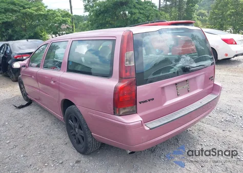2005 Volvo V70 2.5T from USA, damaged, VIN YV1SW592952511589